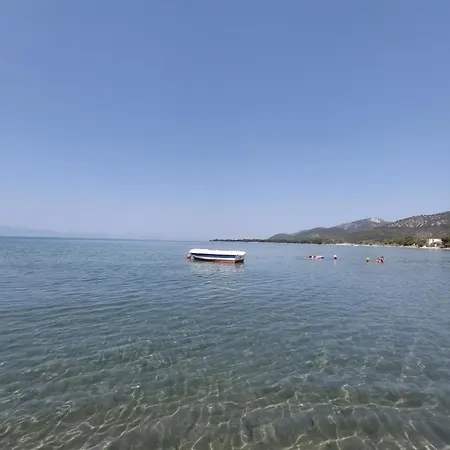 Eirinis بيت للعطل *